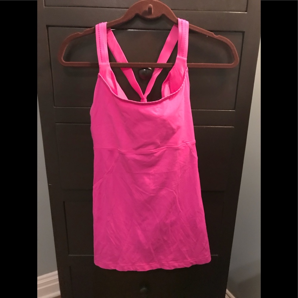 Lululemon tank